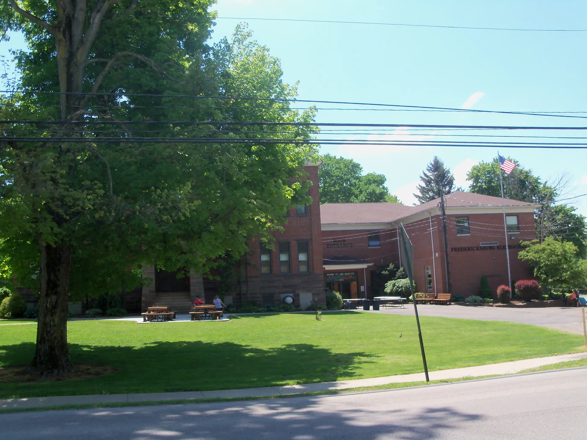 Fredericksburg Elementary School in Fredericksburg, Ohio.