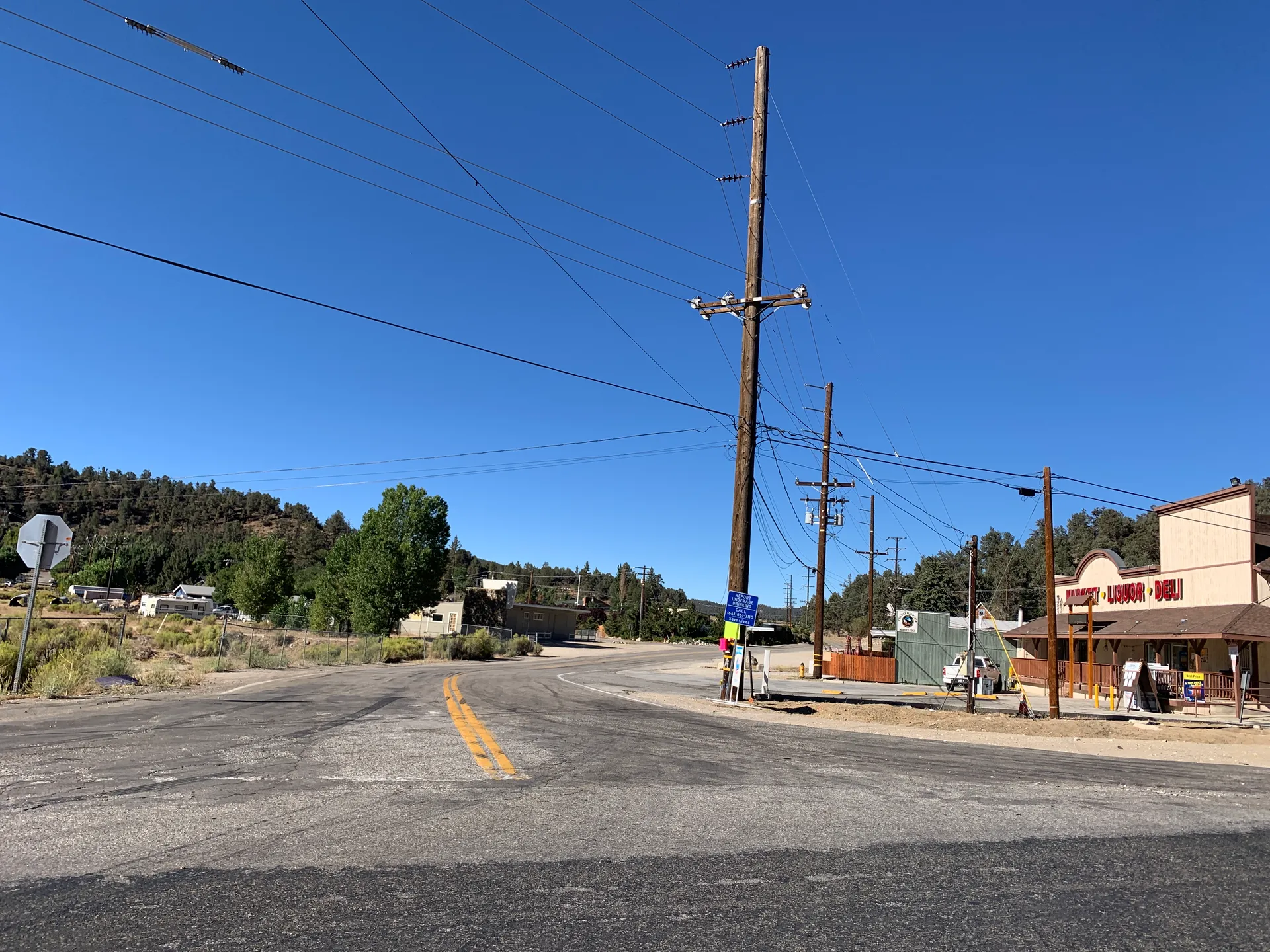 A street and roadside buildings in Lake of the Woods, California.