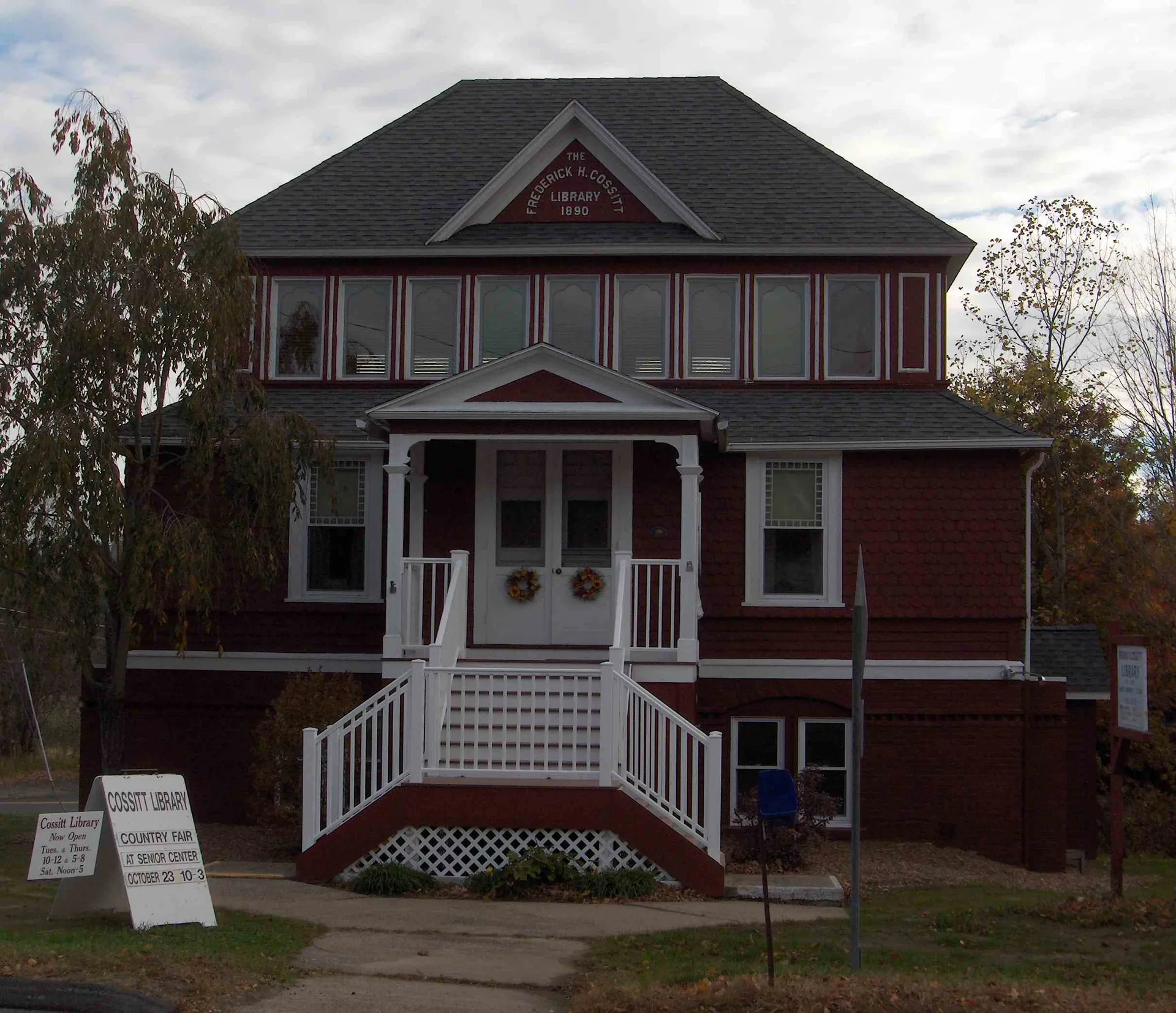 Frederick H. Cossitt Library. Granby Town, CT.