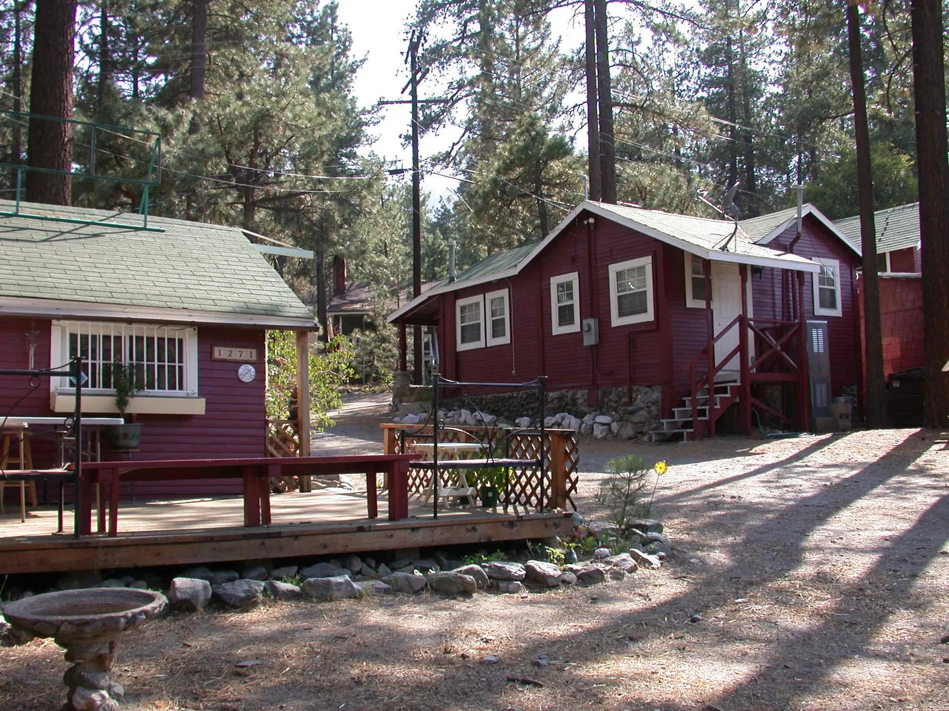 Wrightwood-cabins. Wrightwood, CA.