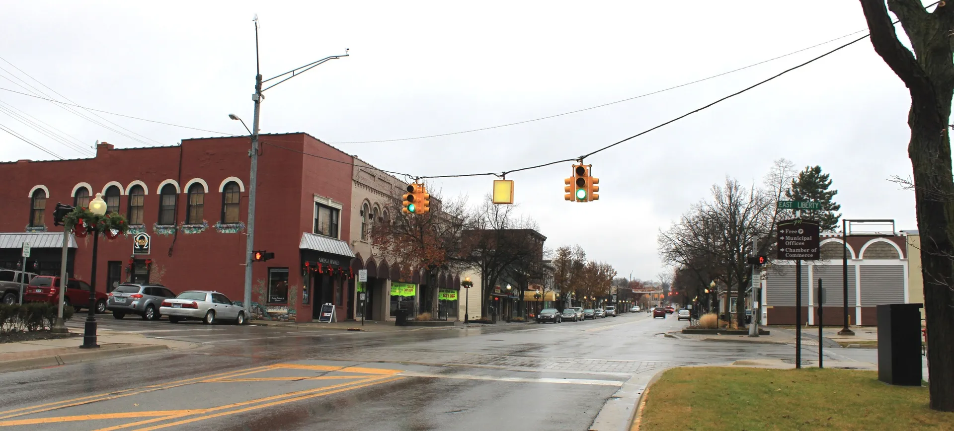 Milford Michigan central business district. Milford, MI.