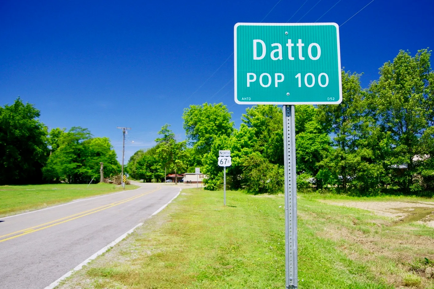 Entrance to Datto, Arkansas, United States, along U.S. Route 67