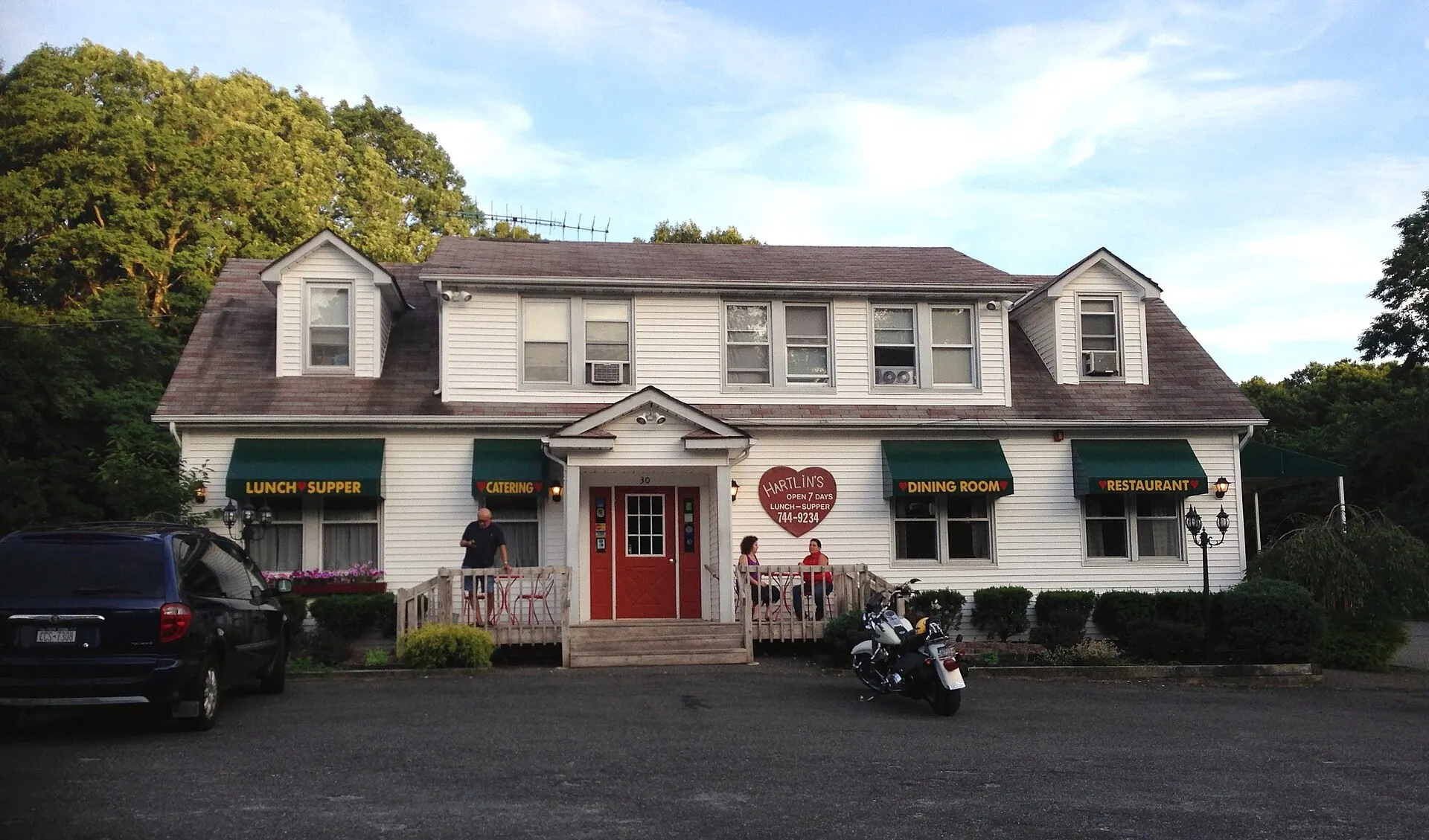 Hartlin Inn, Sound Beach, NY. Sound Beach, NY.