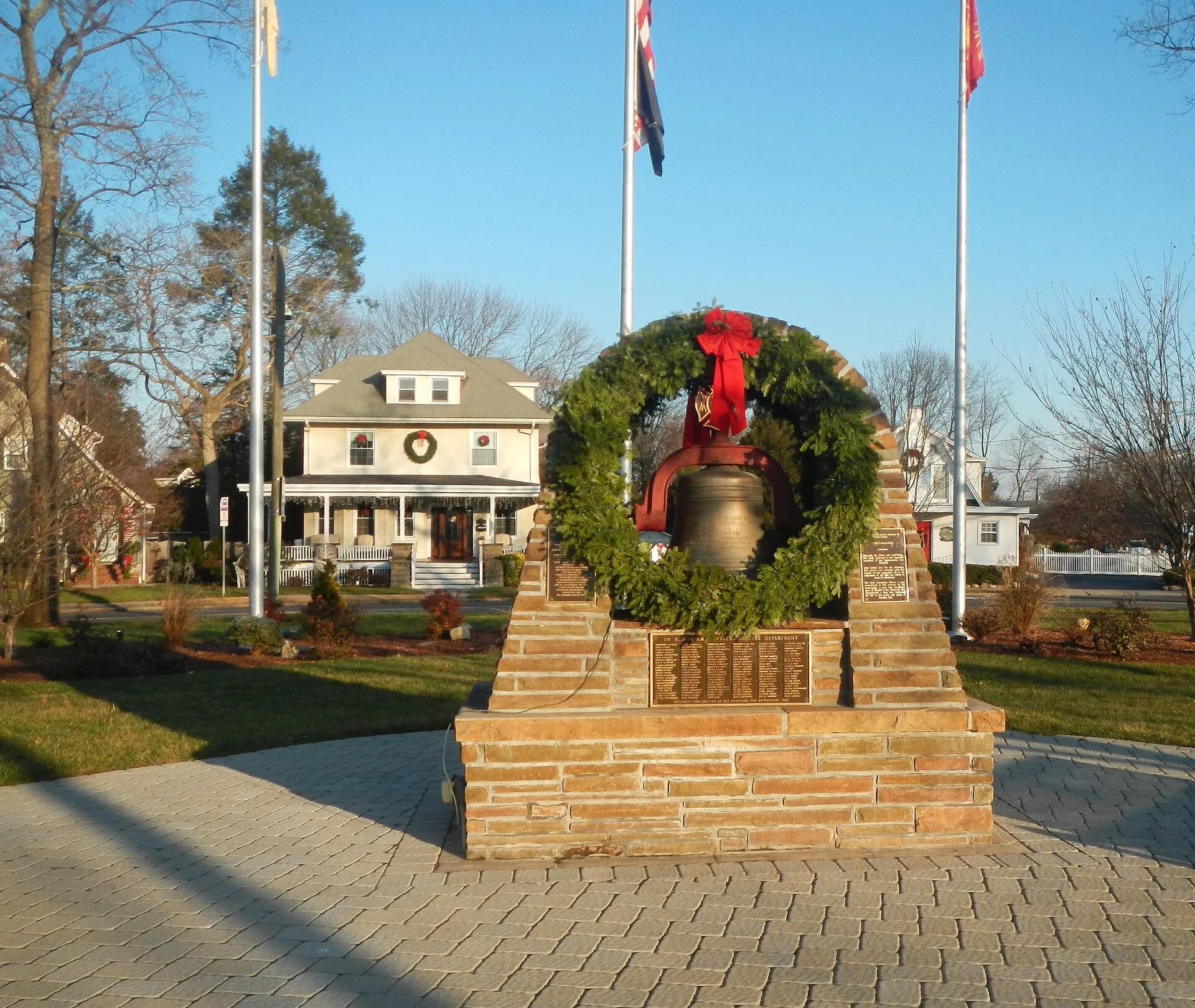 Park Place Westwood Xmas wreath FD jeh. Westwood, NJ.