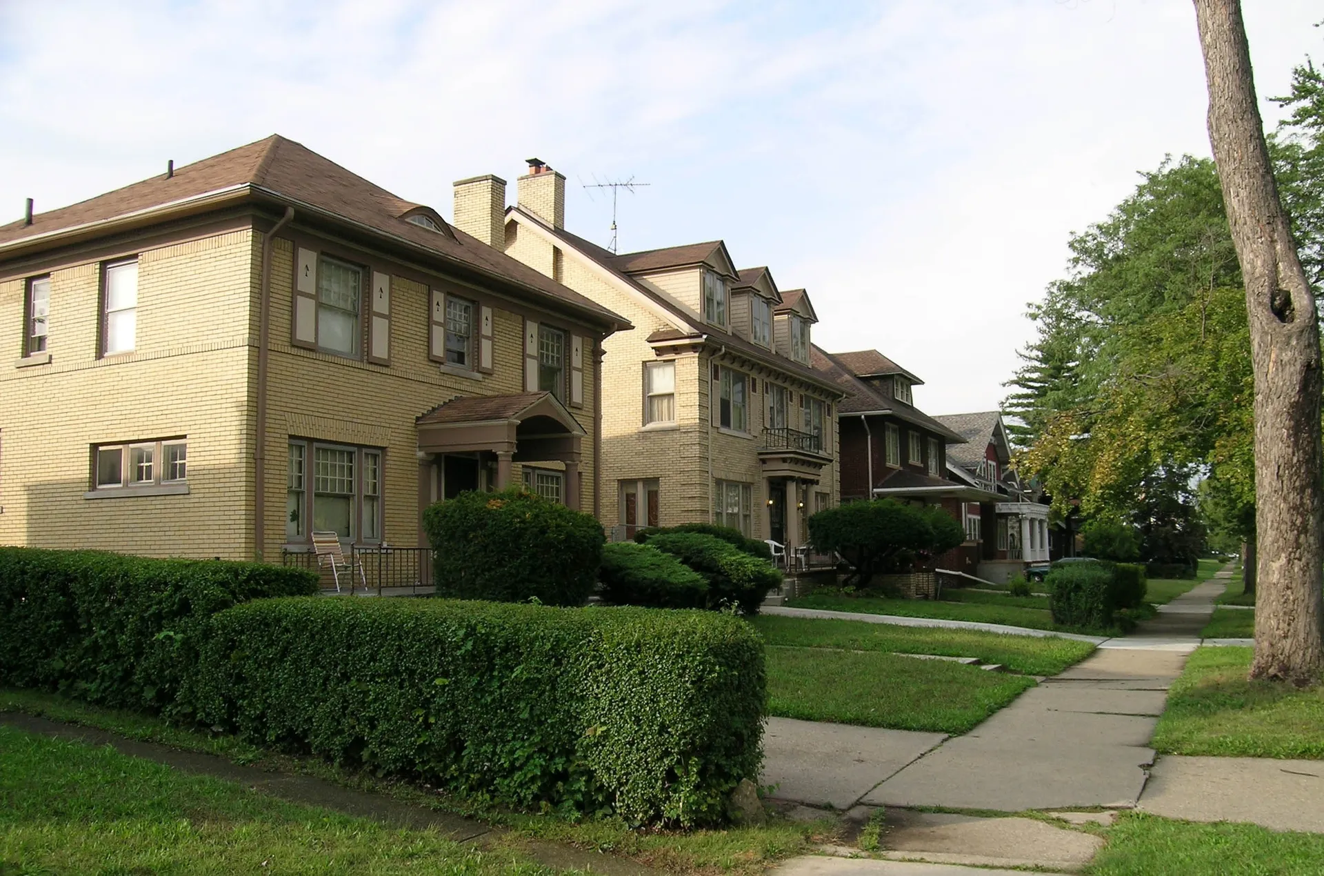 Medbury's-Grove Lawn Subdivisions Historic District 3. Highland Park, MI.