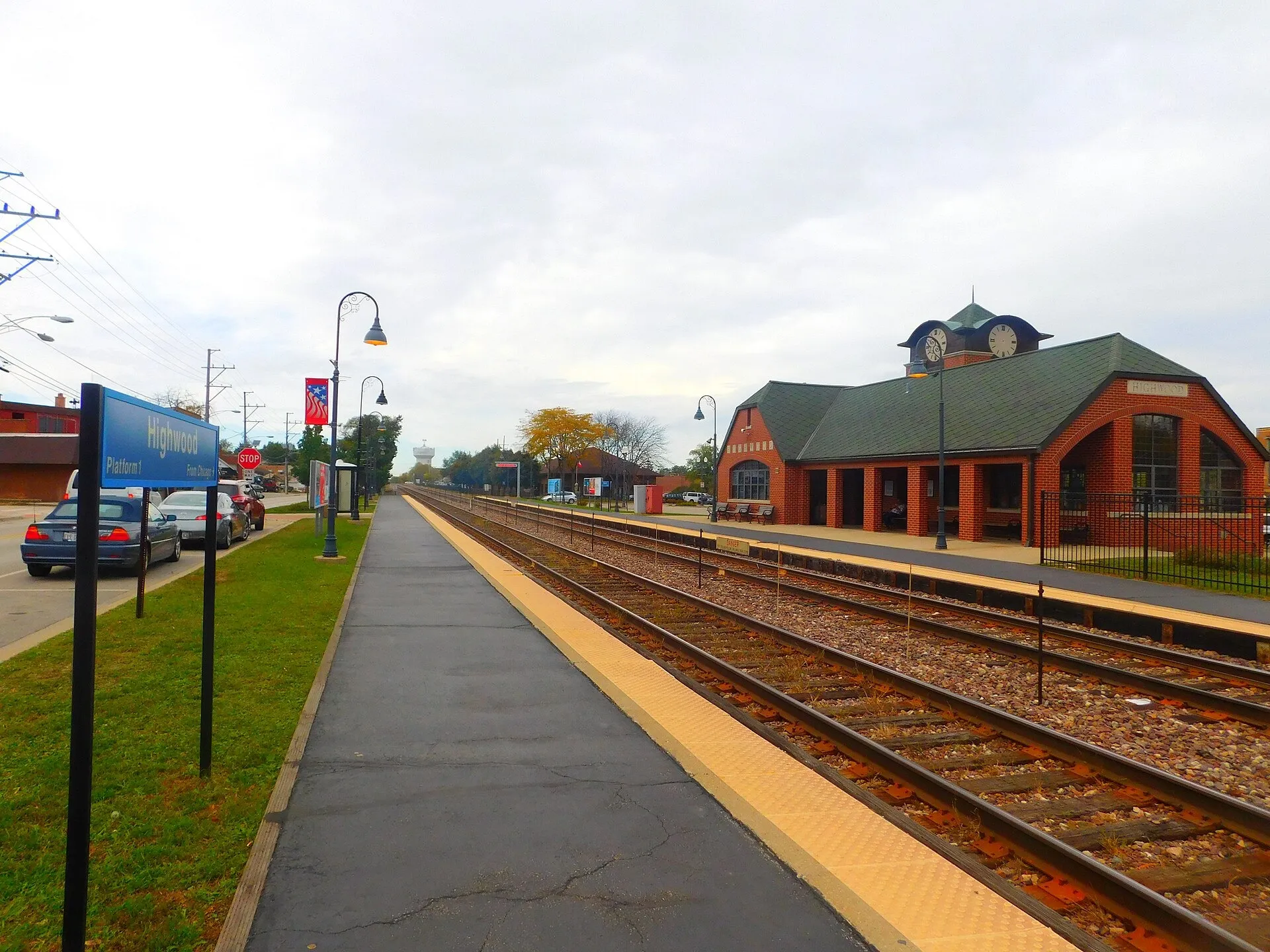 Highwood Station - October 2015. Highwood, IL.