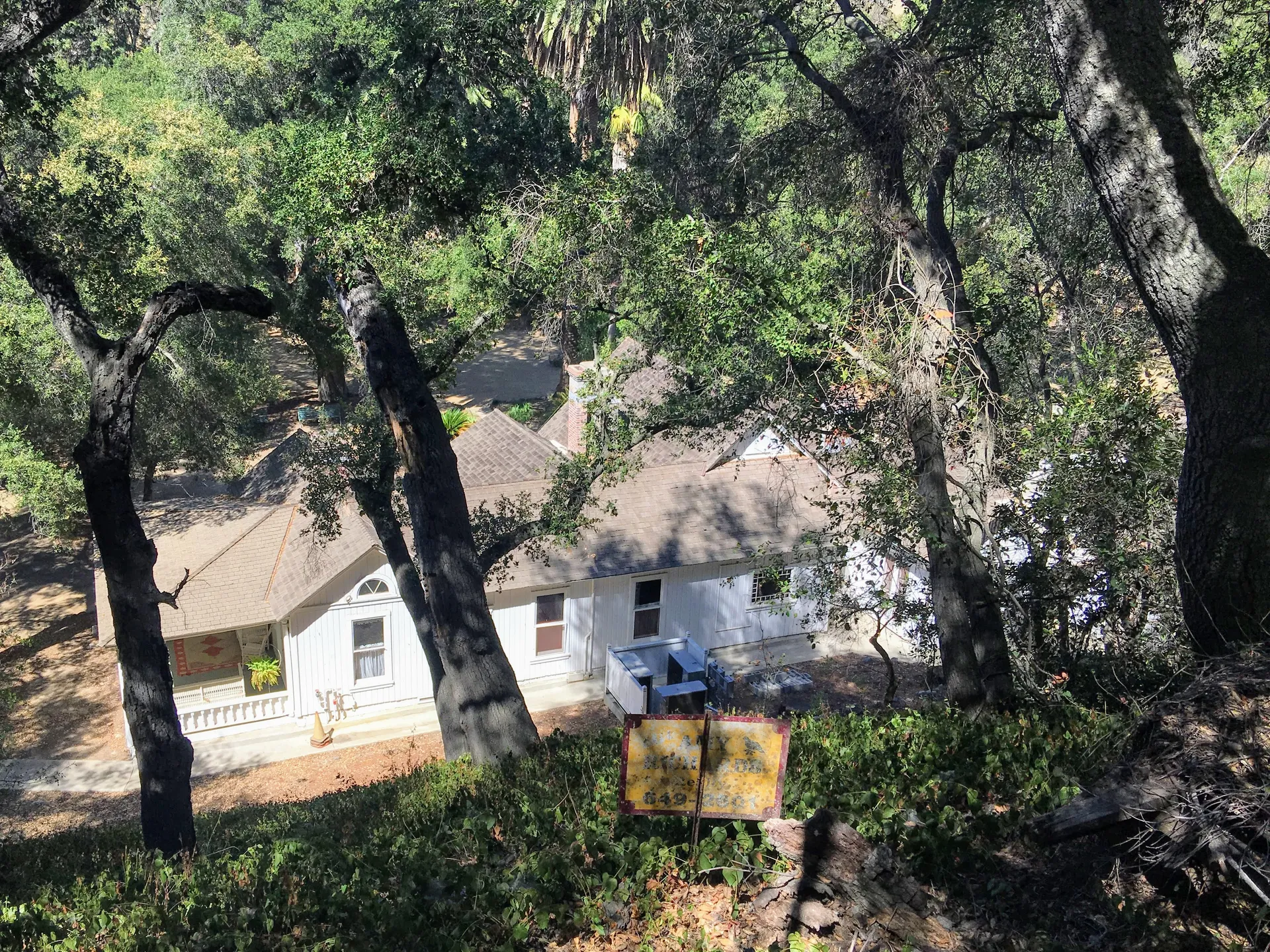 Historic Modjeska House nestled among oak trees in Modjeska Canyon, California.