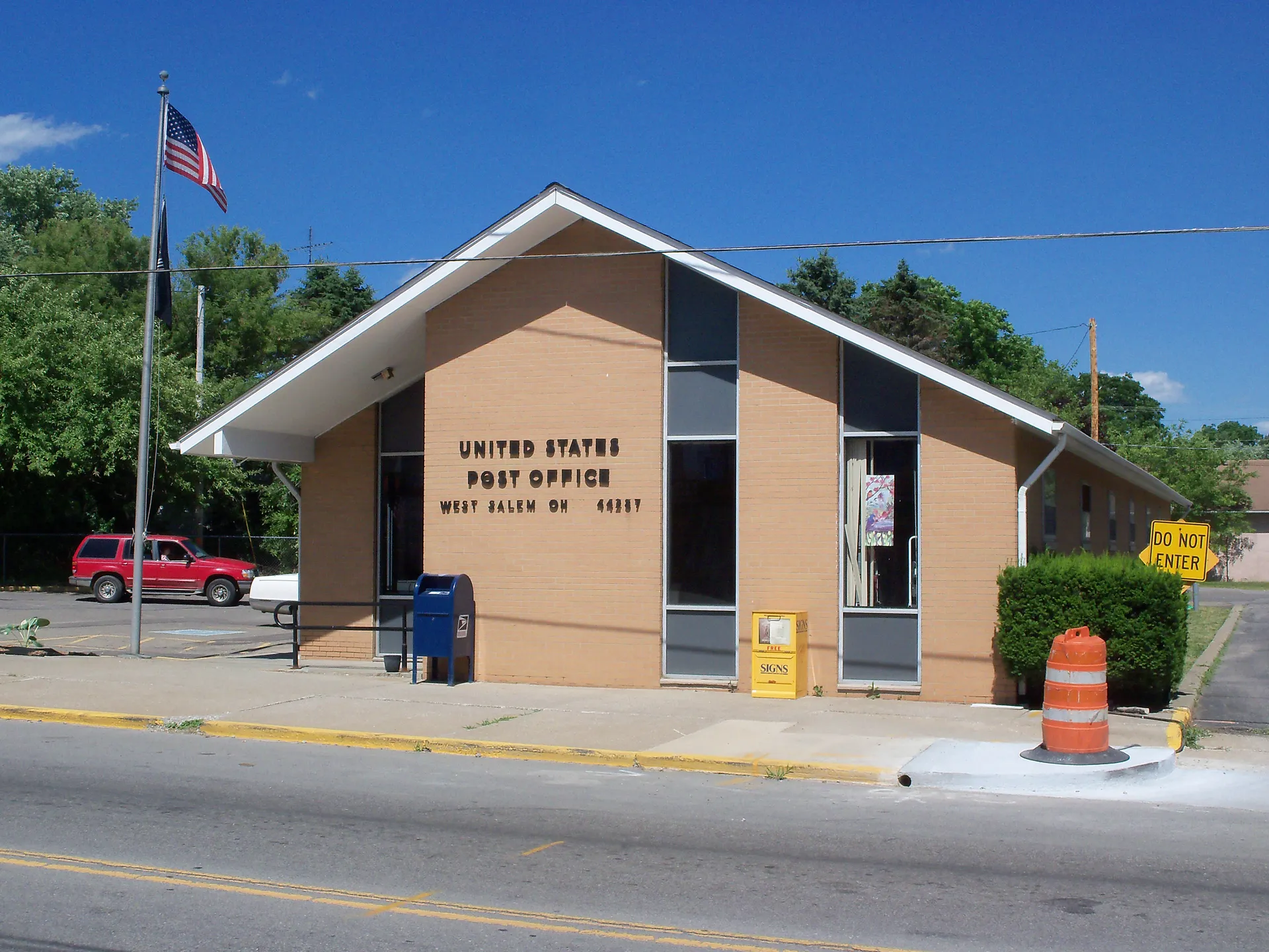 West Salem Post Office building in West Salem, Ohio.