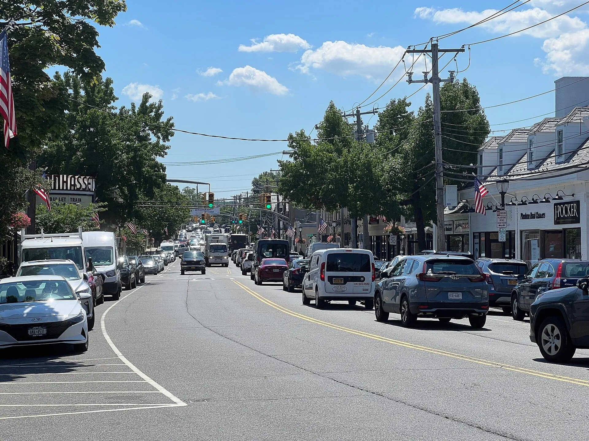 Plandome Road, Manhasset, NY August 18, 2022 F. Manhasset, NY.